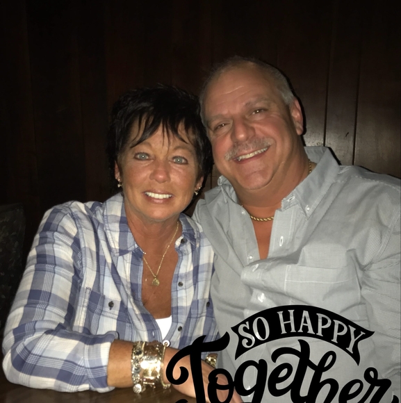 Profile Picture of Trish Sutliffe (@fllimo) on Poshmark