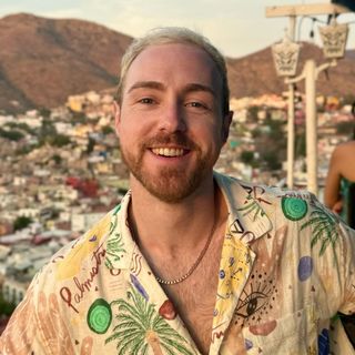 Profile Picture of Aaron 🌱🌈 (@plantbasedboyfriend) on Instagram