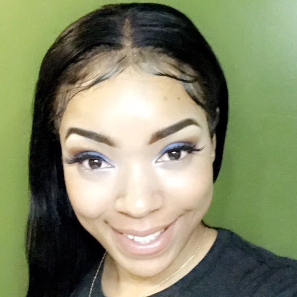 Profile Picture of Ashley Deboise (@ladygotti25) on Poshmark