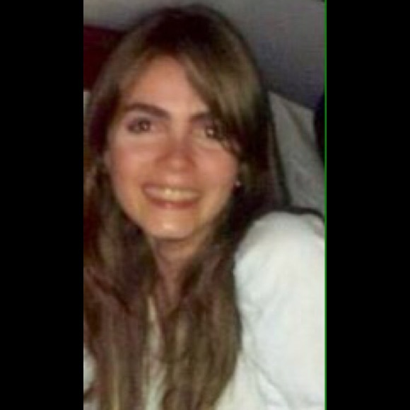Profile Picture of Paula Lemos (@paulalemos) on Poshmark