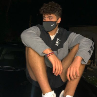 Profile Picture of Simon Khoury (@_simonkhoury) on Twitter