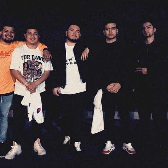 Profile Picture of Justin Vejar (@jvejar) on Poshmark