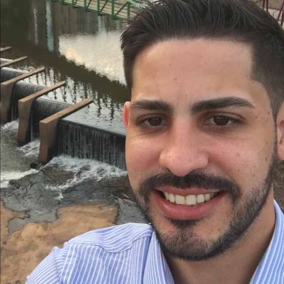 Profile Picture of Giovanni Aldarondo (@g_aldarondo) on Poshmark