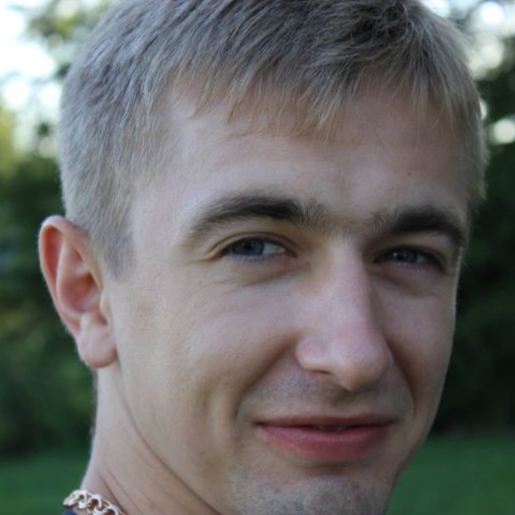 Profile Picture of Andrij Artymovych (@andrij888) on Poshmark