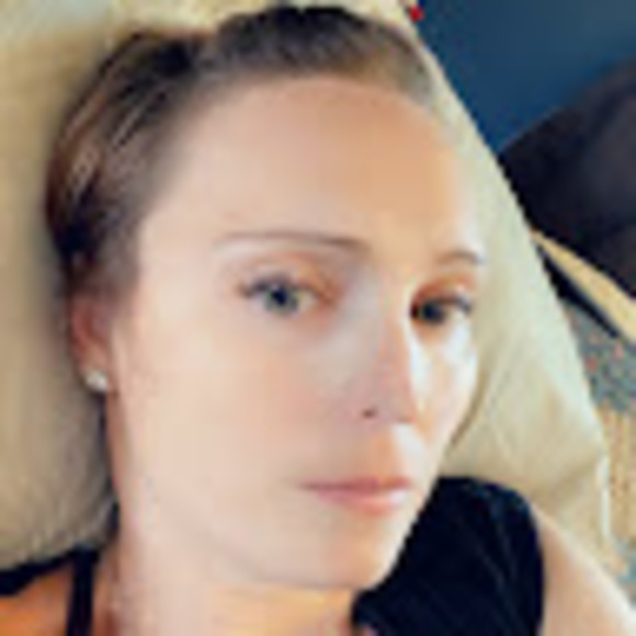 Profile Picture of Carey Kehrer (@careykehrer) on Poshmark