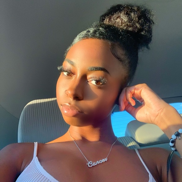 Profile Picture of Gabrielle James (@gabbstheqt) on Poshmark