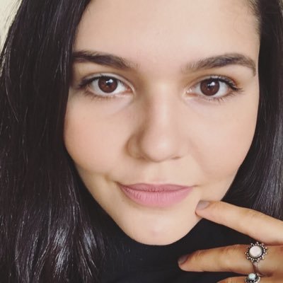 Profile Picture of Isabel Chaves (@IsabelC77952089) on Twitter