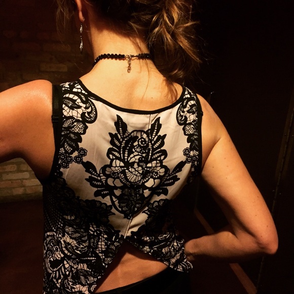 Profile Picture of Elizabeth Baruffi (@elizakay530) on Poshmark