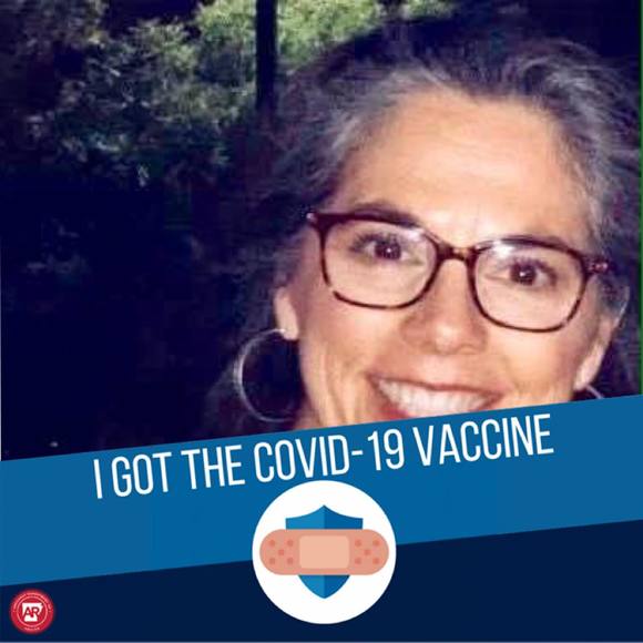 Profile Picture of Julie Lonon (@birdposh) on Poshmark