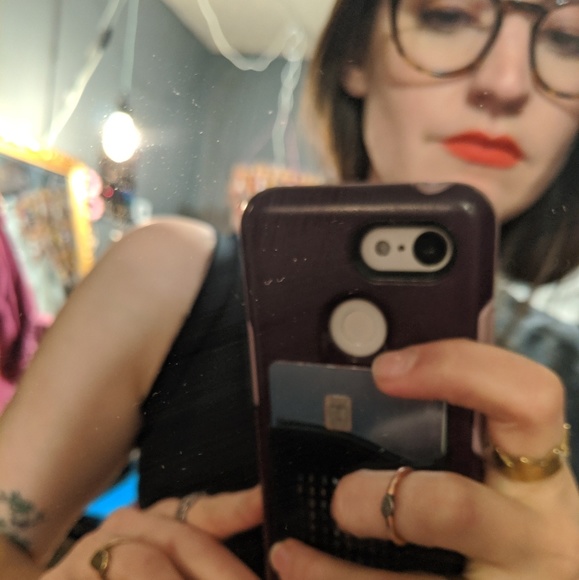 Profile Picture of Kate Davis (@thisiskatedavis) on Poshmark