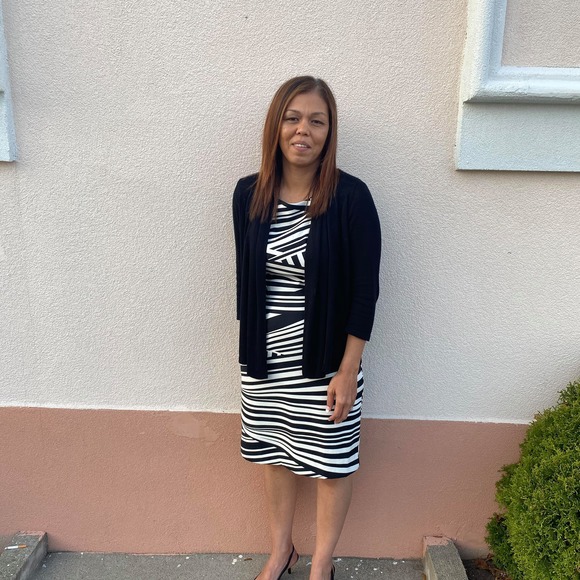 Profile Picture of Melia Howie (@aalia020) on Poshmark