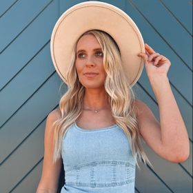 Profile Picture of Holly Evans (@hollyelizabethevans) on Pinterest