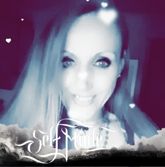 Profile Picture of Cristal dawn Roberts (@savagesally1) on Poshmark