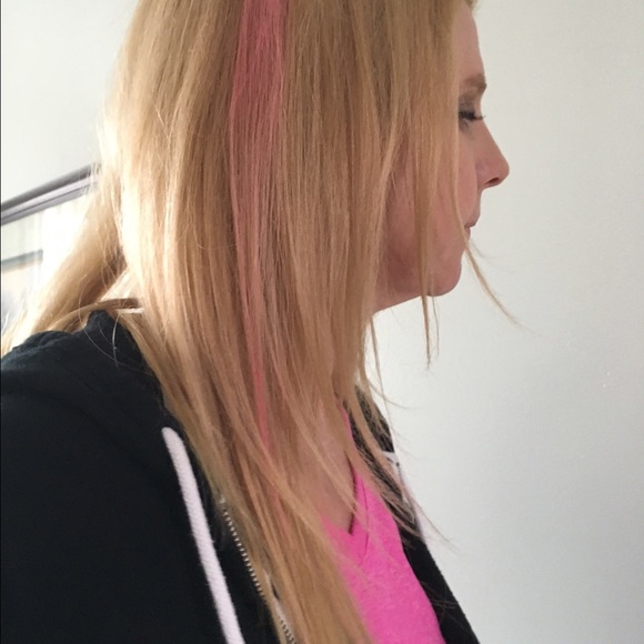 Profile Picture of Kolette Dontas (@kolette55) on Poshmark