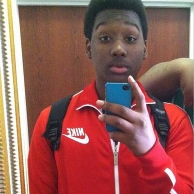 Profile Picture of Roc Hughes (@wHunnidss) on Twitter