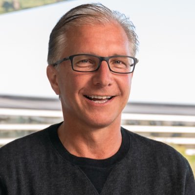 Profile Picture of Greg Joswiak (@gregjoz) on Twitter