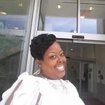 Profile Picture of Michelle Calloway (@michellelovestodohair) on Instagram