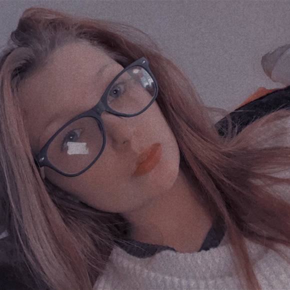 Profile Picture of Mackenzie Lylyk (@melylyk2) on Poshmark