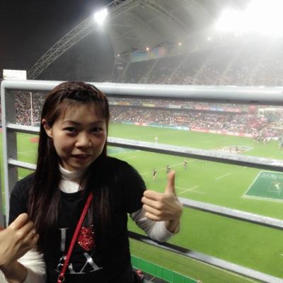 Profile Picture of Nikki Kenyeres (@nikkiyip) on Twitter