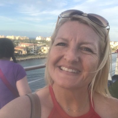 Profile Picture of Cindy Hendriks (@stpeteCindy) on Twitter