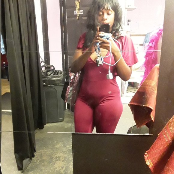 Profile Picture of Jordan Claxton (@pureenvii) on Poshmark