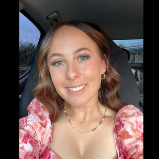 Profile Picture of Emily Donald (@emilymay83) on Instagram