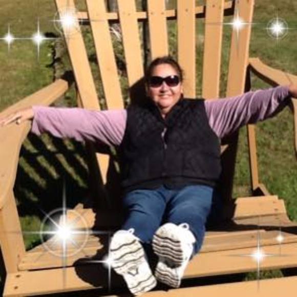 Profile Picture of Theresa Mcdonald (@mactheresa64) on Poshmark