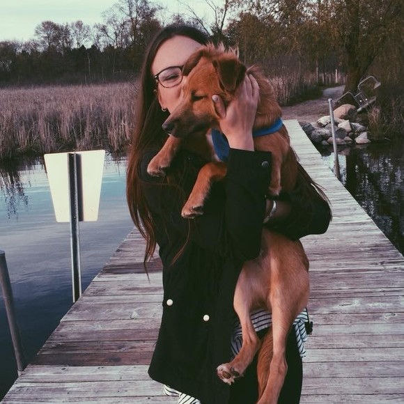 Profile Picture of Emily Grawey (@puppyluv7722) on Poshmark