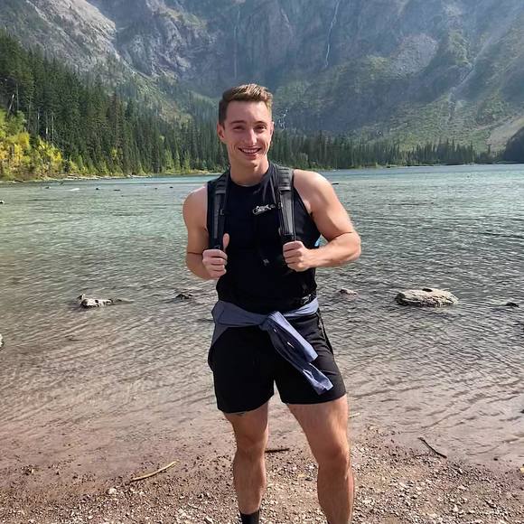 Profile Picture of Chase Kosich (@ck899212) on Poshmark