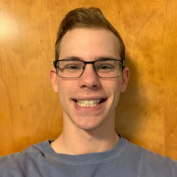 Profile Picture of Luke Rosato (@lukerosato) on Poshmark