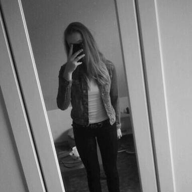 Profile Picture of Michelle Helm (@Miichellee14_) on Twitter
