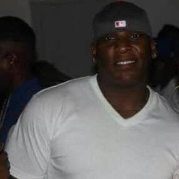 Profile Picture of Shawn Mclean (@shawnmclean5481) on Poshmark