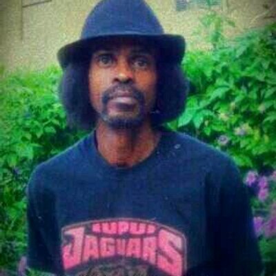 Profile Picture of Michael J. Holloway (@LUVISII) on Twitter