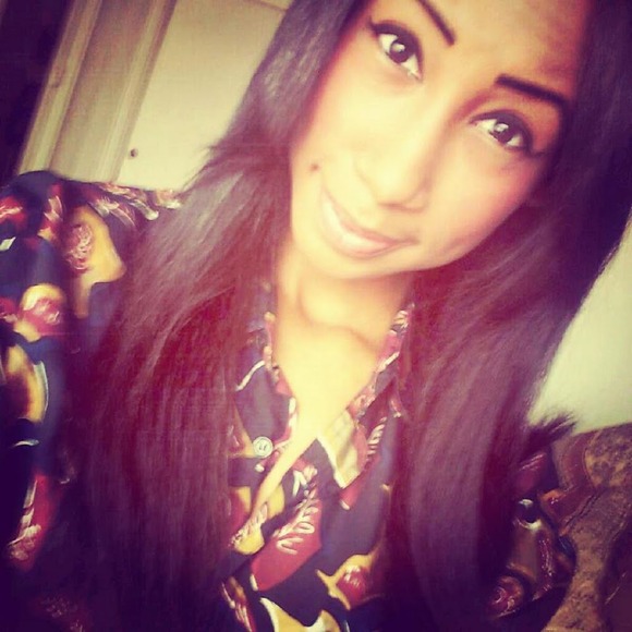 Profile Picture of Amanda Nicole (@mandiiicakesss) on Poshmark