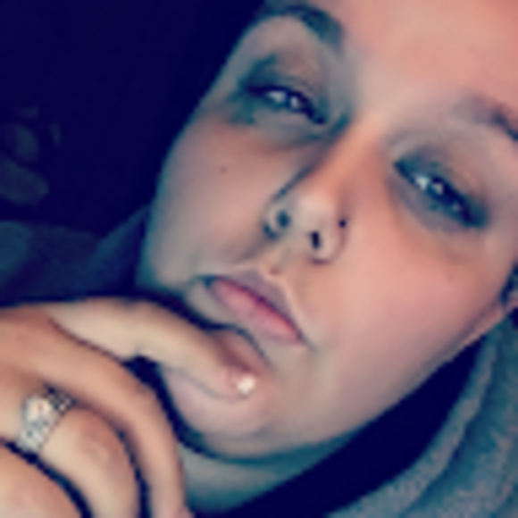 Profile Picture of Kayci Thacker (@kaycithacker) on Poshmark