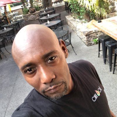 Profile Picture of Jarvis Perry (@Bendover1Perry) on Twitter