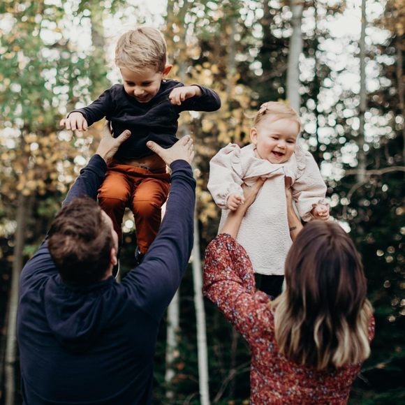 Profile Picture of Jenna Wade (@jennab2996) on Poshmark