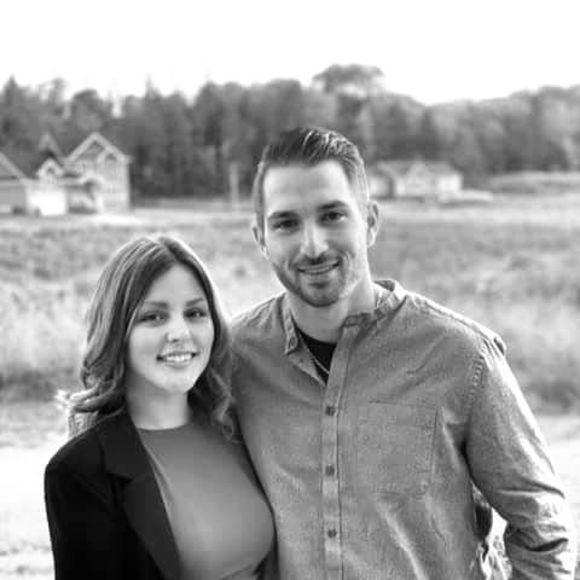 Alexandra Couturier - Poshmark Profile Picture of Alexandra Couturier (@i_love_alexa) on Poshmark