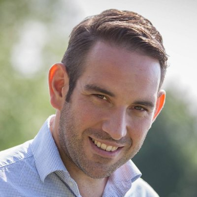 Profile Picture of John Norcott Wedding Singer, Compere & DJ (@johnnorcott) on Twitter