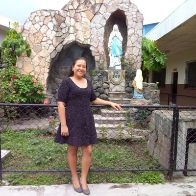 Profile Picture of Iris Chicas (@chicas_iris) on Twitter