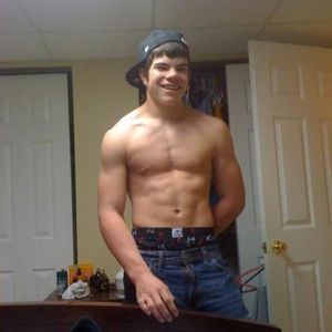 Profile Picture of Garrett Grimes (@sexy_pimp43) on Myspace