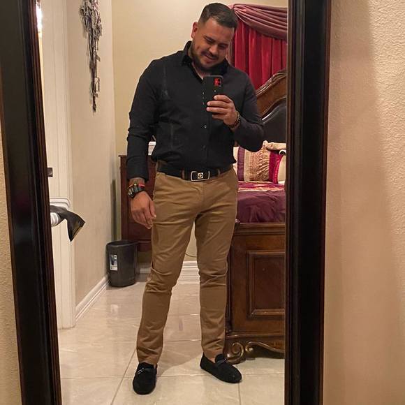 Profile Picture of Corando Montalvo (@corandomontalvo) on Poshmark