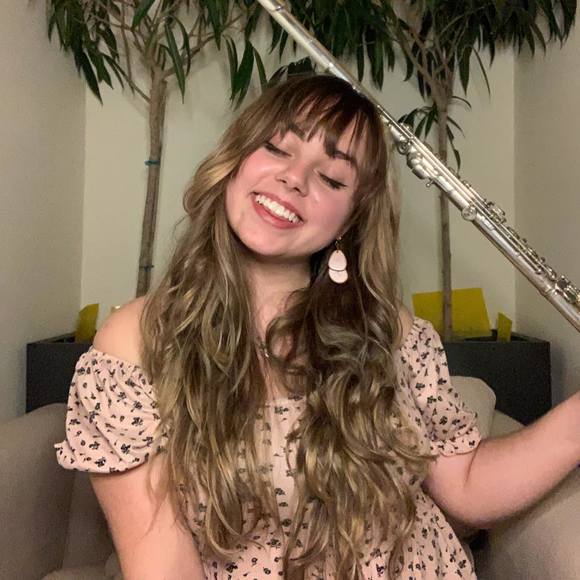 Profile Picture of Ashley Slapo (@slapoae201) on Poshmark