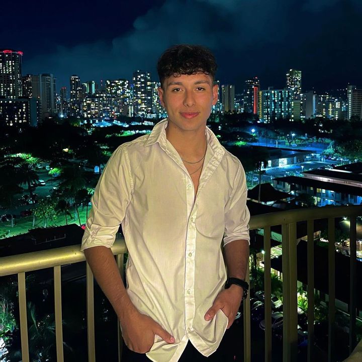 Profile Picture of E F R A I N (@efrain.perezz) on Tiktok