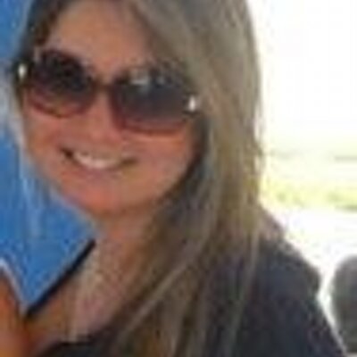 Profile Picture of Anna  Paula Araujo (@AnnaPaula77) on Twitter