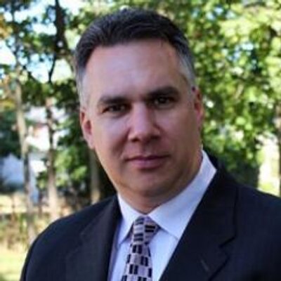 Profile Picture of Dan McKinnon (@EmbraceNiagara) on Twitter