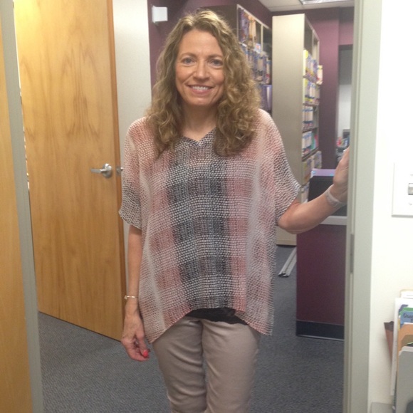 Profile Picture of Ellan Cheatham (@ellancecile) on Poshmark