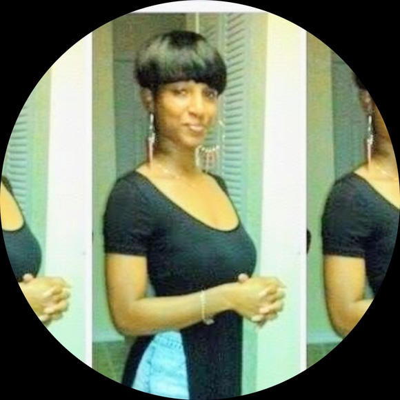 Profile Picture of Sandesha Moné (@patty_mayo23) on Poshmark