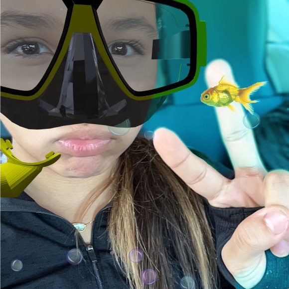 Profile Picture of Bella Ayala (@bellaayala043) on Poshmark