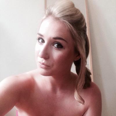 Profile Picture of Dani Summers (@DaniRoseSummers) on Twitter